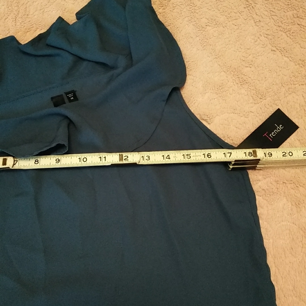 Chain Detailed Ruffle Blouse - Picture 5 of 6